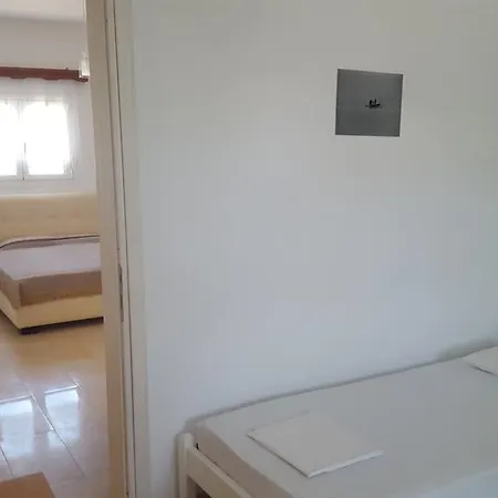 Apartament Eleni *