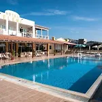 Eleni Apartment *
